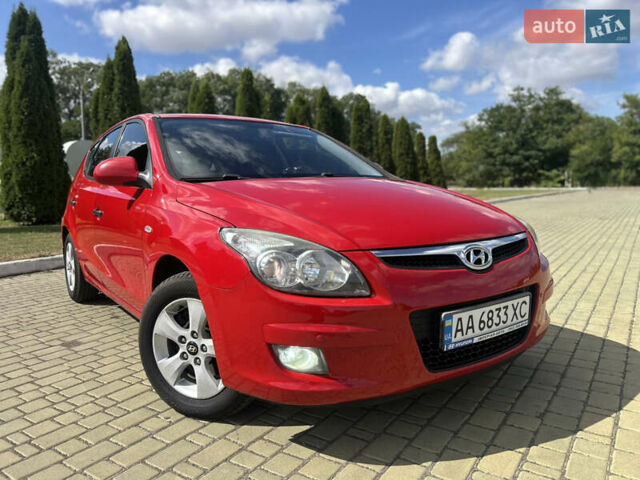 Червоний Хендай i30, об'ємом двигуна 1.59 л та пробігом 190 тис. км за 7300 $, фото 4 на Automoto.ua