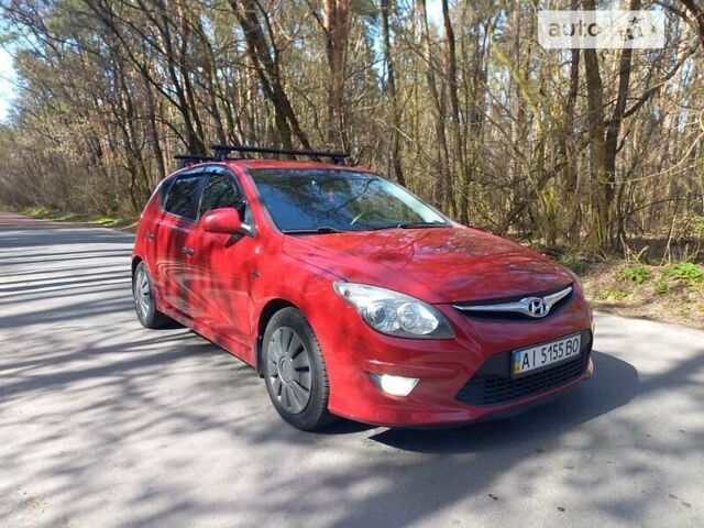 Червоний Хендай i30, об'ємом двигуна 1.6 л та пробігом 160 тис. км за 7600 $, фото 2 на Automoto.ua