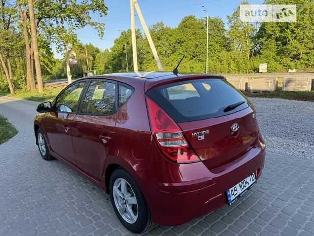 Червоний Хендай i30, об'ємом двигуна 0 л та пробігом 160 тис. км за 8700 $, фото 3 на Automoto.ua