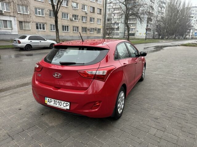 Червоний Хендай i30, об'ємом двигуна 1.4 л та пробігом 72 тис. км за 7800 $, фото 2 на Automoto.ua