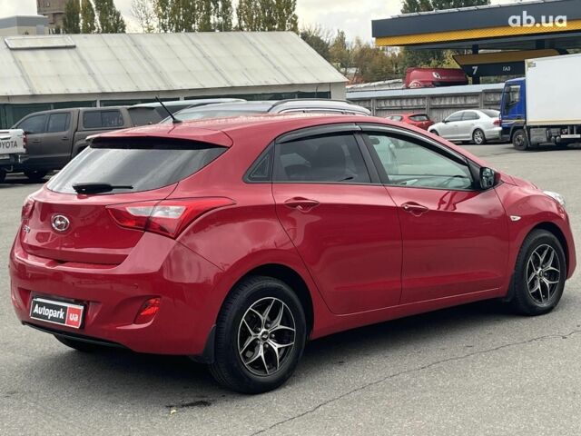 Хендай i30 2013 в Киеве на Automoto.ua Красный Хендай i30, объемом двигателя 1.4 л и пробегом 122 тыс. км за 9790 $, фото 5 на Automoto.ua