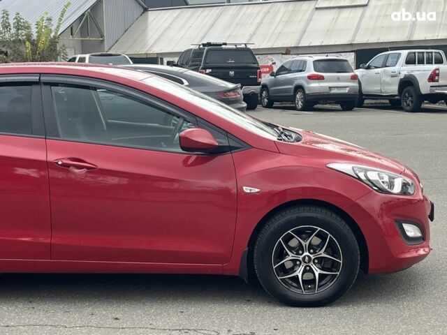 Хендай i30 2013 в Киеве на Automoto.ua Красный Хендай i30, объемом двигателя 1.4 л и пробегом 122 тыс. км за 9790 $, фото 3 на Automoto.ua
