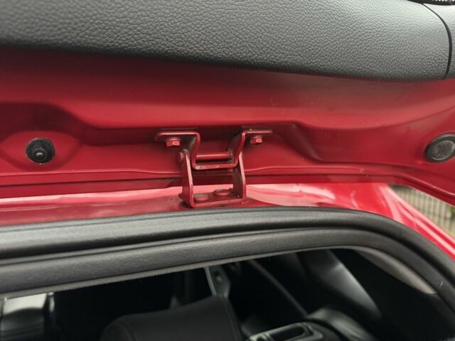 Червоний Хендай i30, об'ємом двигуна 1.4 л та пробігом 72 тис. км за 7800 $, фото 20 на Automoto.ua