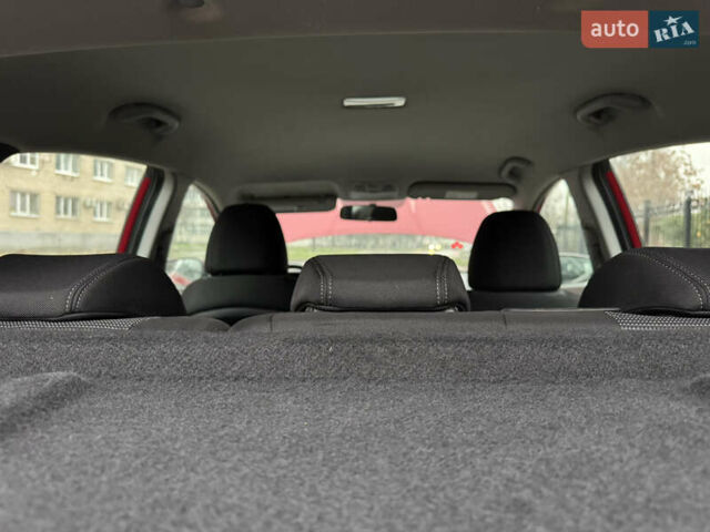 Червоний Хендай i30, об'ємом двигуна 1.4 л та пробігом 72 тис. км за 7800 $, фото 18 на Automoto.ua