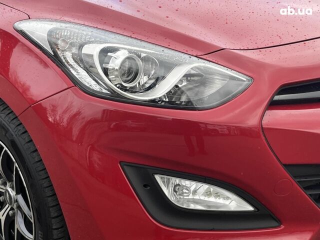 Хендай i30 2013 в Киеве на Automoto.ua Красный Хендай i30, объемом двигателя 1.4 л и пробегом 122 тыс. км за 9790 $, фото 25 на Automoto.ua