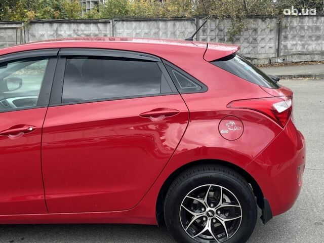 Хендай i30 2013 в Киеве на Automoto.ua Красный Хендай i30, объемом двигателя 1.4 л и пробегом 122 тыс. км за 9790 $, фото 9 на Automoto.ua