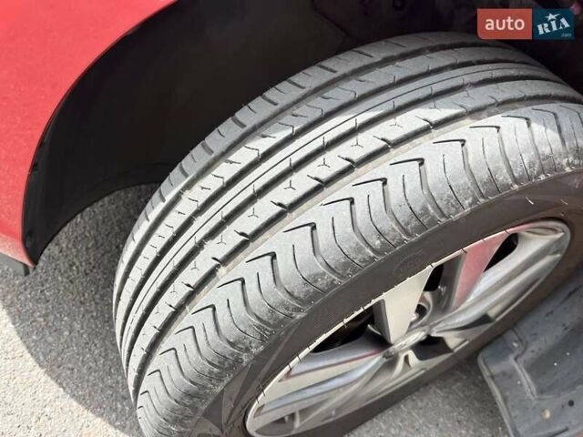 Красный Хендай i30, объемом двигателя 1.6 л и пробегом 111 тыс. км за 15200 $, фото 18 на Automoto.ua