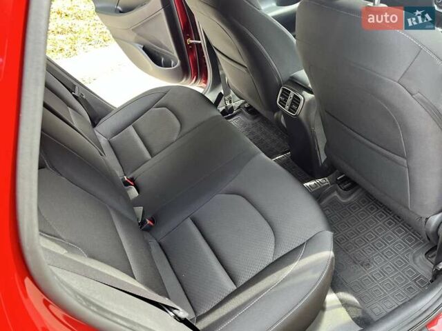 Красный Хендай i30, объемом двигателя 1.6 л и пробегом 111 тыс. км за 15200 $, фото 15 на Automoto.ua