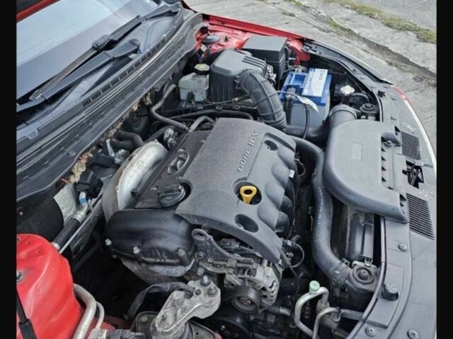 Красный Хендай i30, объемом двигателя 1.4 л и пробегом 197 тыс. км за 4041 $, фото 8 на Automoto.ua