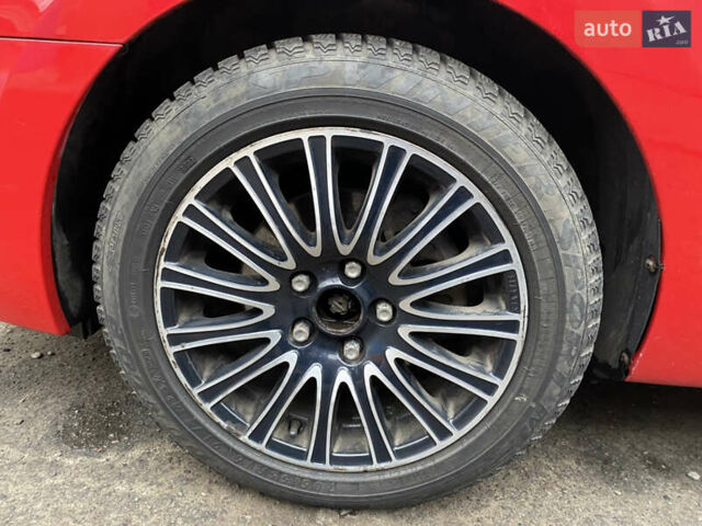 Красный Хендай i30, объемом двигателя 1.6 л и пробегом 186 тыс. км за 6100 $, фото 16 на Automoto.ua