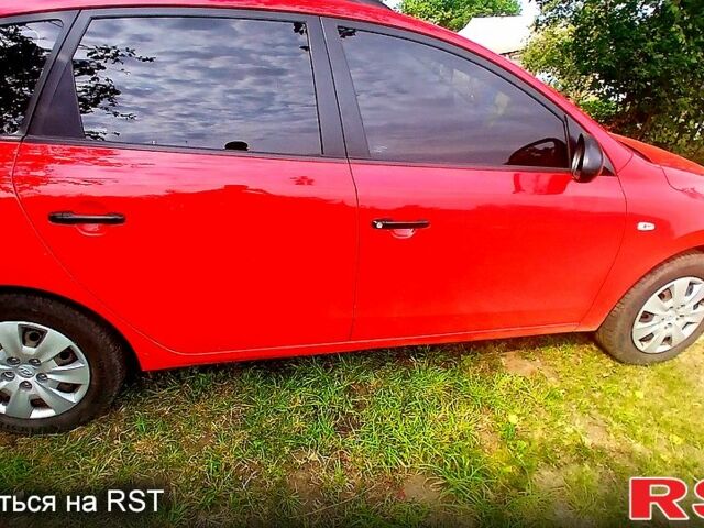 Червоний Хендай i30, об'ємом двигуна 1.6 л та пробігом 287 тис. км за 4800 $, фото 1 на Automoto.ua
