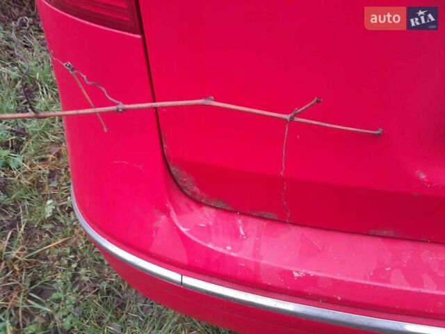 Червоний Хендай i30, об'ємом двигуна 1.6 л та пробігом 320 тис. км за 4800 $, фото 7 на Automoto.ua