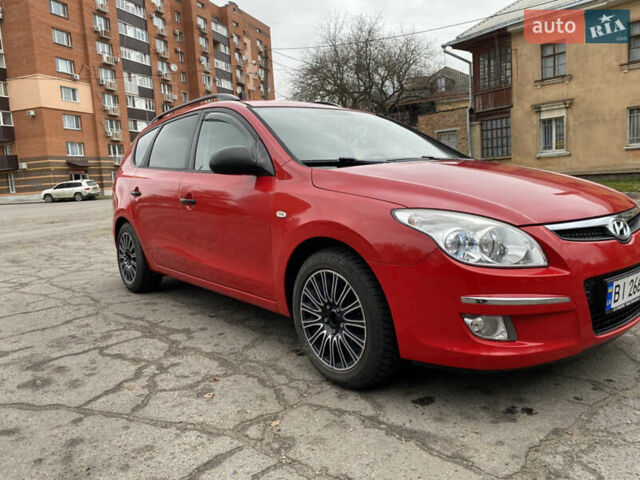 Красный Хендай i30, объемом двигателя 1.6 л и пробегом 186 тыс. км за 6100 $, фото 6 на Automoto.ua