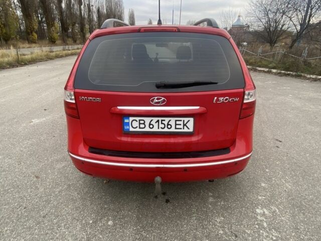Красный Хендай i30, объемом двигателя 1.4 л и пробегом 245 тыс. км за 5700 $, фото 3 на Automoto.ua