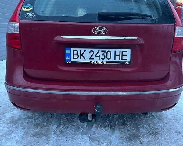 Червоний Хендай i30, об'ємом двигуна 1.6 л та пробігом 190 тис. км за 6500 $, фото 7 на Automoto.ua