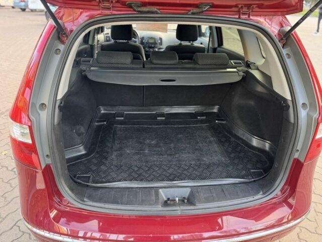 Красный Хендай i30, объемом двигателя 1.4 л и пробегом 234 тыс. км за 5850 $, фото 15 на Automoto.ua