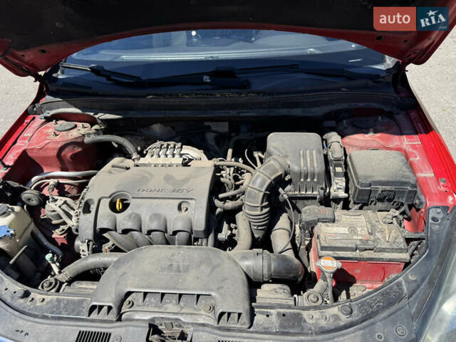 Красный Хендай i30, объемом двигателя 1.4 л и пробегом 302 тыс. км за 6000 $, фото 21 на Automoto.ua