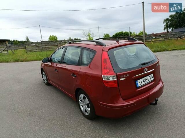 Красный Хендай i30, объемом двигателя 1.4 л и пробегом 149 тыс. км за 7200 $, фото 6 на Automoto.ua