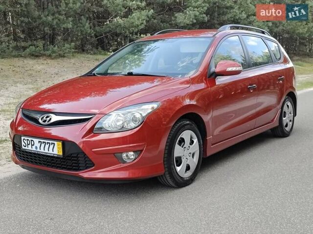 Хендай i30 2011 в Киеве на Automoto.ua Красный Хендай i30, объемом двигателя 1.4 л и пробегом 149 тыс. км за 6900 $, фото 14 на Automoto.ua