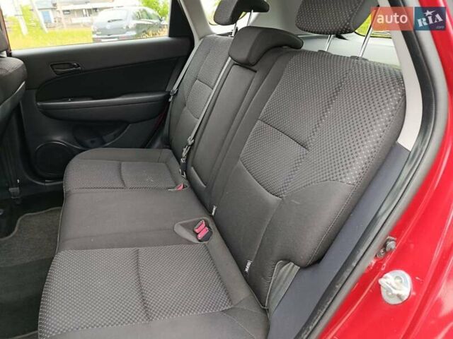 Красный Хендай i30, объемом двигателя 1.4 л и пробегом 149 тыс. км за 7200 $, фото 16 на Automoto.ua