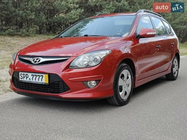 Хендай i30 2011 в Киеве на Automoto.ua Красный Хендай i30, объемом двигателя 1.4 л и пробегом 149 тыс. км за 6900 $, фото 10 на Automoto.ua