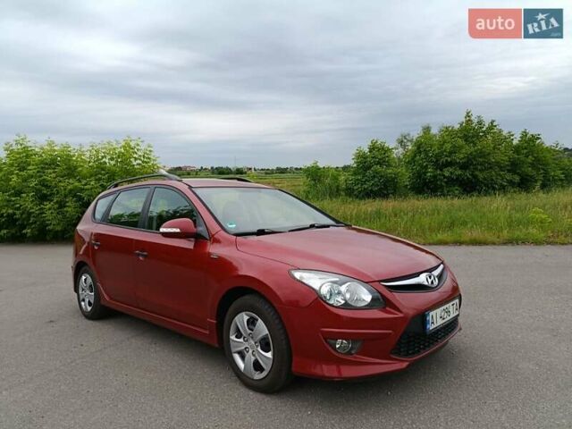 Красный Хендай i30, объемом двигателя 1.4 л и пробегом 149 тыс. км за 7200 $, фото 17 на Automoto.ua