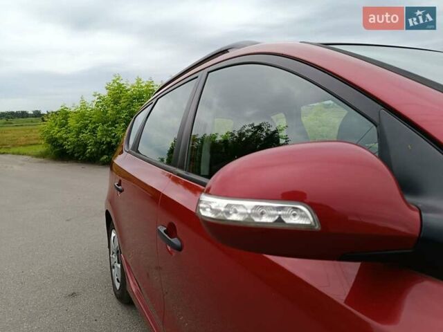 Красный Хендай i30, объемом двигателя 1.4 л и пробегом 149 тыс. км за 7200 $, фото 10 на Automoto.ua