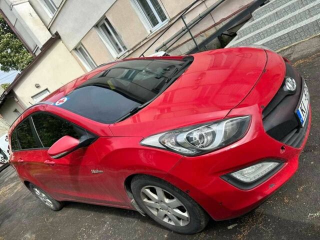 Хендай i30 2013 в Яворове на Automoto.ua Красный Хендай i30, объемом двигателя 1.6 л и пробегом 346 тыс. км за 4200 $, фото 2 на Automoto.ua