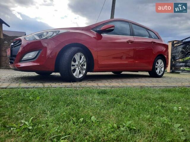 Червоний Хендай i30, об'ємом двигуна 1.6 л та пробігом 125 тис. км за 9250 $, фото 2 на Automoto.ua