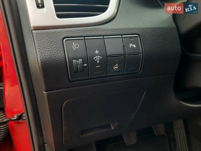Червоний Хендай i30, об'ємом двигуна 1.6 л та пробігом 125 тис. км за 9250 $, фото 17 на Automoto.ua