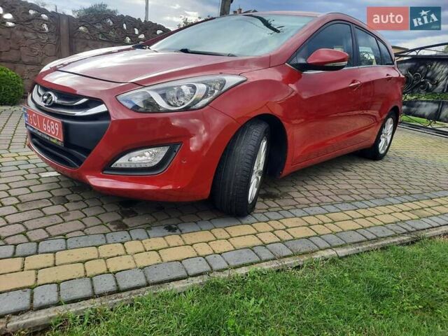Червоний Хендай i30, об'ємом двигуна 1.6 л та пробігом 125 тис. км за 9250 $, фото 10 на Automoto.ua