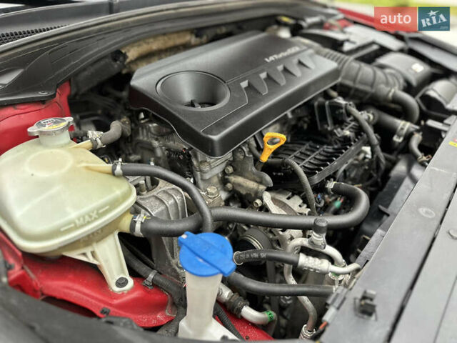 Красный Хендай i30, объемом двигателя 1.4 л и пробегом 240 тыс. км за 10500 $, фото 16 на Automoto.ua
