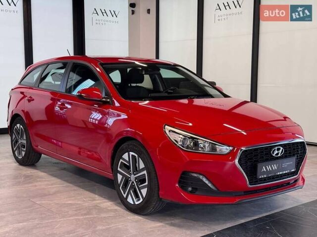 Червоний Хендай i30, об'ємом двигуна 1.58 л та пробігом 108 тис. км за 16490 $, фото 8 на Automoto.ua