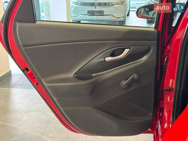 Червоний Хендай i30, об'ємом двигуна 1.58 л та пробігом 108 тис. км за 16490 $, фото 26 на Automoto.ua