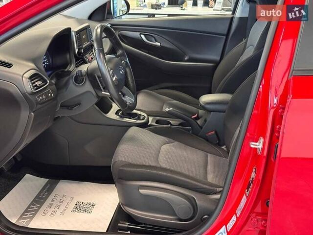 Червоний Хендай i30, об'ємом двигуна 1.58 л та пробігом 108 тис. км за 16490 $, фото 27 на Automoto.ua