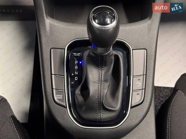 Червоний Хендай i30, об'ємом двигуна 1.58 л та пробігом 108 тис. км за 16490 $, фото 37 на Automoto.ua