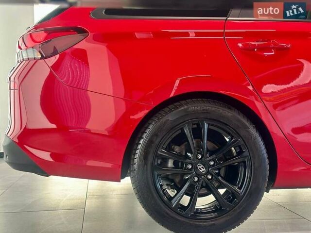 Красный Хендай i30, объемом двигателя 1.58 л и пробегом 108 тыс. км за 16490 $, фото 7 на Automoto.ua