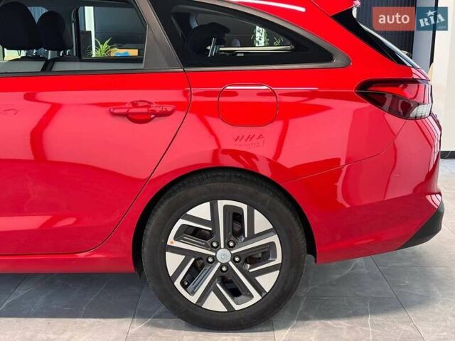 Червоний Хендай i30, об'ємом двигуна 1.58 л та пробігом 108 тис. км за 16490 $, фото 6 на Automoto.ua