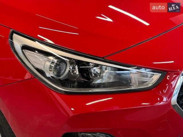 Красный Хендай i30, объемом двигателя 1.58 л и пробегом 108 тыс. км за 15990 $, фото 11 на Automoto.ua