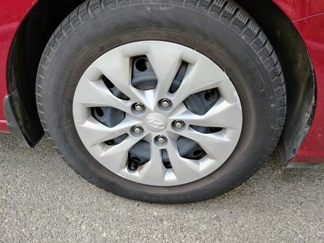 Красный Хендай i30, объемом двигателя 1.5 л и пробегом 33 тыс. км за 18000 $, фото 13 на Automoto.ua