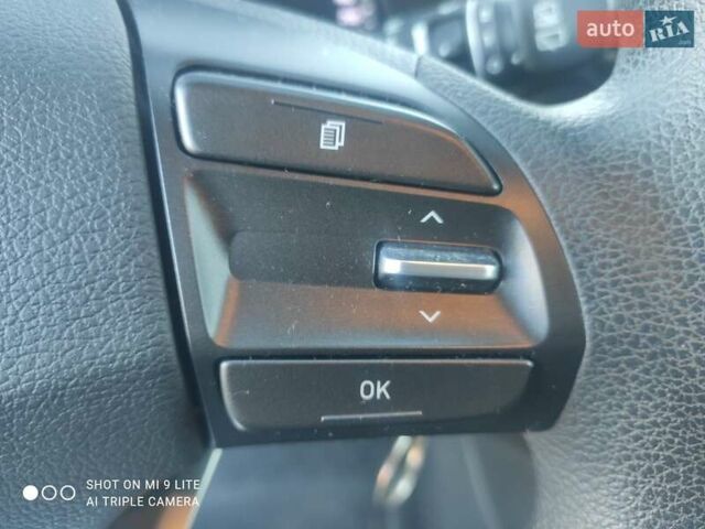 Красный Хендай i30, объемом двигателя 1.5 л и пробегом 33 тыс. км за 16700 $, фото 10 на Automoto.ua