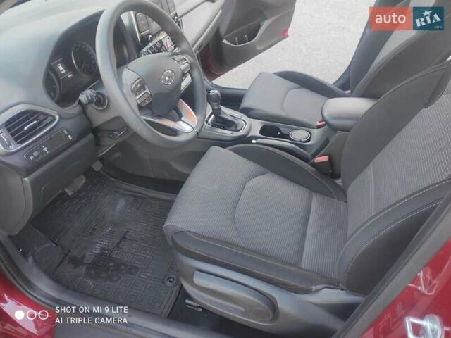 Красный Хендай i30, объемом двигателя 1.5 л и пробегом 33 тыс. км за 16700 $, фото 26 на Automoto.ua