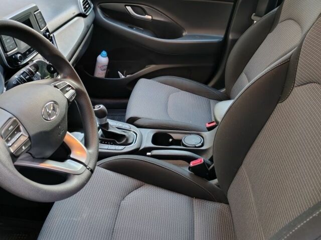 Красный Хендай i30, объемом двигателя 1.5 л и пробегом 33 тыс. км за 18000 $, фото 8 на Automoto.ua