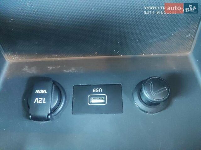 Красный Хендай i30, объемом двигателя 1.5 л и пробегом 33 тыс. км за 16700 $, фото 13 на Automoto.ua