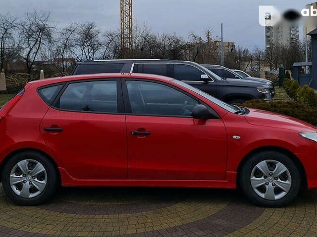 Хендай i30, объемом двигателя 1.4 л и пробегом 168 тыс. км за 6500 $, фото 2 на Automoto.ua