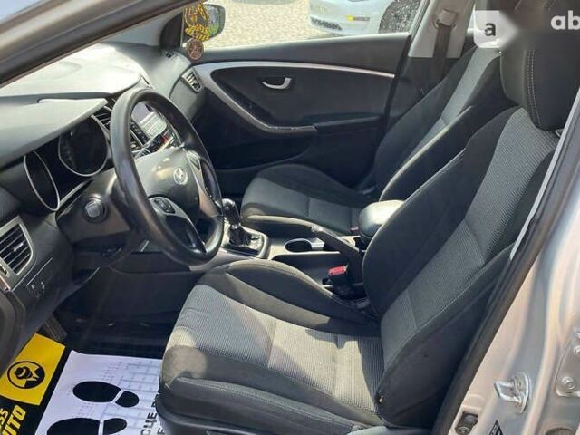 Хендай i30, объемом двигателя 1.6 л и пробегом 201 тыс. км за 8200 $, фото 9 на Automoto.ua