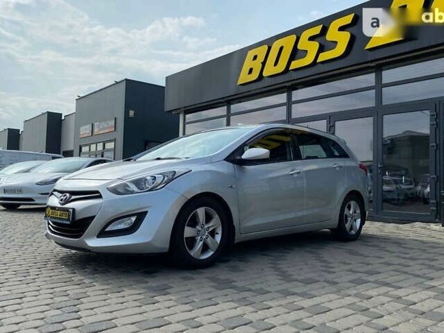 Хендай i30, объемом двигателя 1.6 л и пробегом 201 тыс. км за 8200 $, фото 6 на Automoto.ua