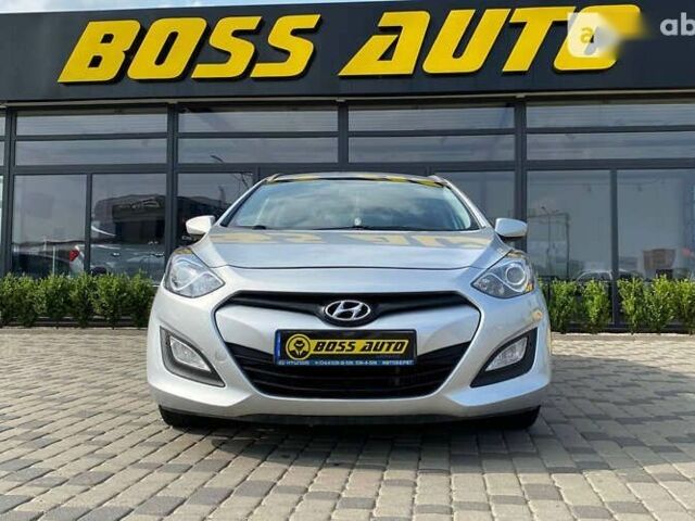 Хендай i30, объемом двигателя 1.6 л и пробегом 201 тыс. км за 8200 $, фото 7 на Automoto.ua