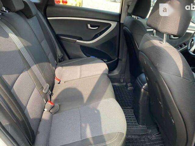 Хендай i30, объемом двигателя 1.6 л и пробегом 201 тыс. км за 8200 $, фото 18 на Automoto.ua