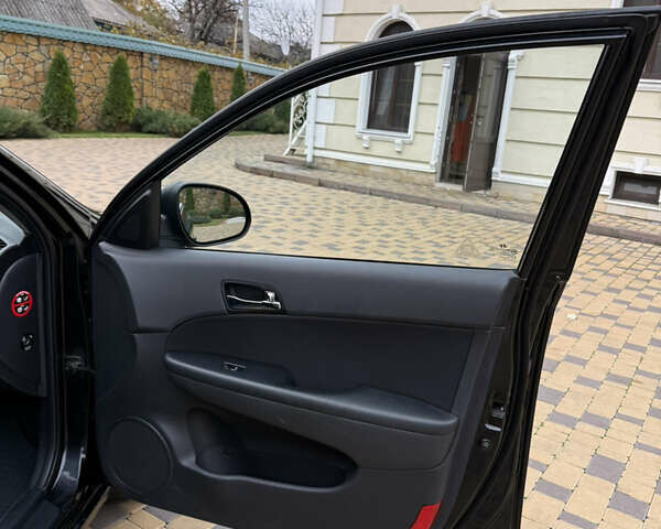 Хендай i30, объемом двигателя 1.6 л и пробегом 198 тыс. км за 6699 $, фото 20 на Automoto.ua